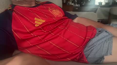 Snapshot of spanishcheerfulprincess chatting on July 20, 12:47 am spanishcheerfulprincess online show from July 20, 12:47 am
