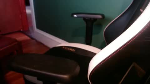 spankkmereddd online show from October 6, 10:29 pm