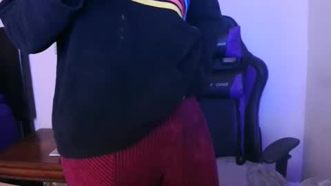 Tip 1 token  Follow me on instagram  Sparkle pinuppp online show from January 5, 4:06 pm