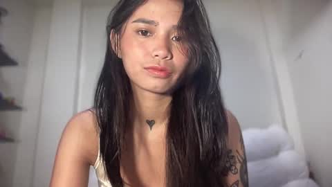 Sparkle online show from February 9, 2:10 pm