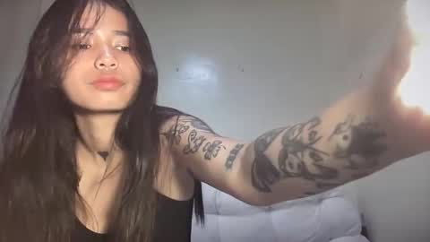 Sparkle online show from February 10, 3:38 pm