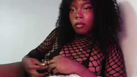 Soleil online show from November 20, 2:28 pm