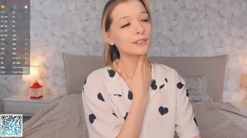 Snapshot of sparkly_k chatting on March 22, 7:12 am Kate online show from March 22, 7:12 am