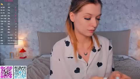 Snapshot of sparkly_k chatting on March 29, 7:08 am Kate online show from March 29, 7:08 am