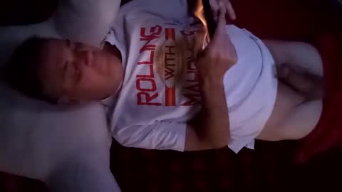 Snapshot of sparkyspeedway chatting on September 22, 3:30 am sparkyspeedway online show from September 22, 3:30 am