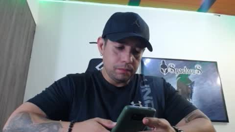     online show from October 31, 5:52 am