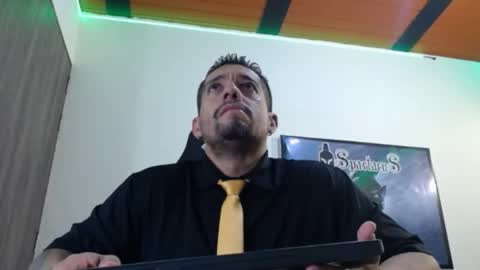     online show from December 3, 5:37 am