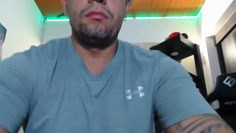 Snapshot of spartacus_cam chatting on February 20, 6:26 am online show from February 20, 6:26 am