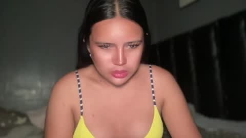 Snapshot of specialgirlxxx chatting on June 9, 11:44 am specialgirlxxx online show from June 9, 11:44 am