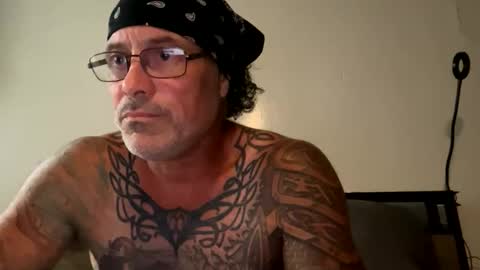 specter1972 online show from November 30, 11:09 pm