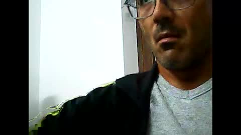 Snapshot of speed0800 chatting on October 17, 10:23 pm Speed online show from October 17, 10:23 pm