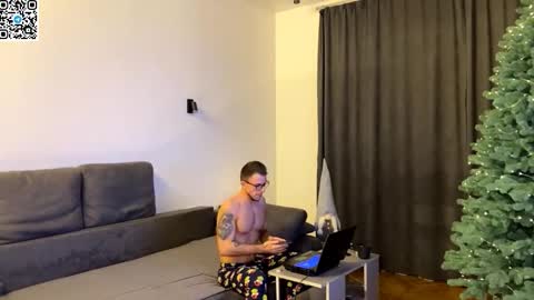 Alex online show from December 15, 9:08 pm