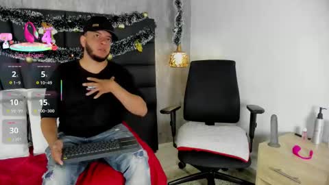 spencer_lunabigttss online show from December 14, 12:32 pm