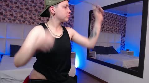 spencerm_ online show from October 21, 7:36 pm