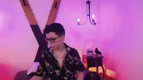 spencerm_ online show from November 15, 6:26 pm