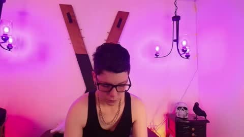 spencerm_ online show from November 20, 7:35 pm