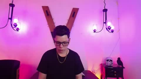 spencerm_ online show from November 24, 8:08 pm