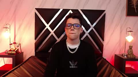 spencerm_ online show from November 28, 10:45 pm