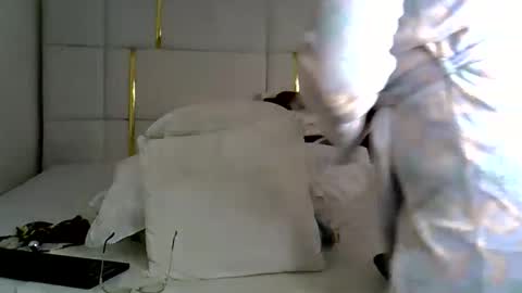 Snapshot of spice_lovy chatting on June 1, 9:44 am blackqueen online show from June 1, 9:44 am