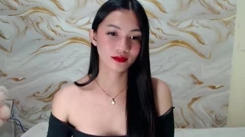 Leah online show from November 24, 1:22 pm