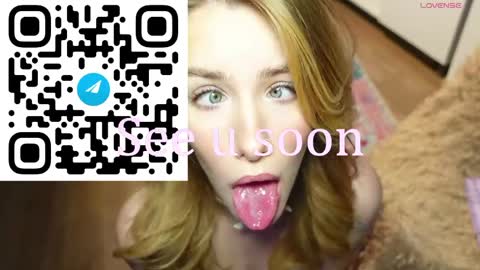 Snapshot of spicejessy chatting on May 2, 5:18 pm your sweet Jessy online show from May 2, 5:18 pm