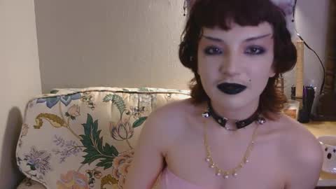 Snapshot of spicetheshapeshifter chatting on April 8, 9:26 pm Spice online show from April 8, 9:26 pm