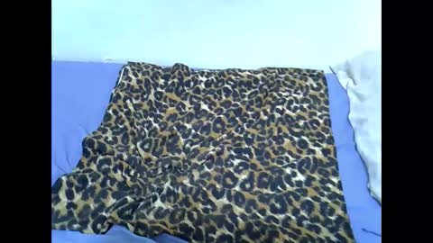 Snapshot of spicy_kittie chatting on November 16, 4:56 pm Kittle online show from November 16, 4:56 pm