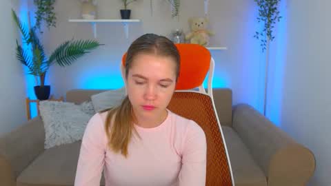 Snapshot of spicy_lexi chatting on September 13, 6:24 am spicy_lexi online show from September 13, 6:24 am