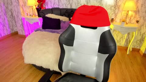 Snapshot of spicyamelia chatting on January 9, 1:35 pm Amelia GTM-5 817 IG Spicychoco am online show from January 9, 1:35 pm
