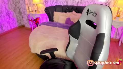 Snapshot of spicyamelia chatting on March 4, 1:06 pm Amelia GTM-5 817 IG Spicychoco am online show from March 4, 1:06 pm