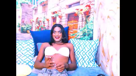 spicybarbie4u online show from February 19, 9:00 pm