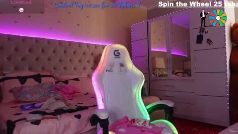 Alicia online show from October 17, 7:11 am