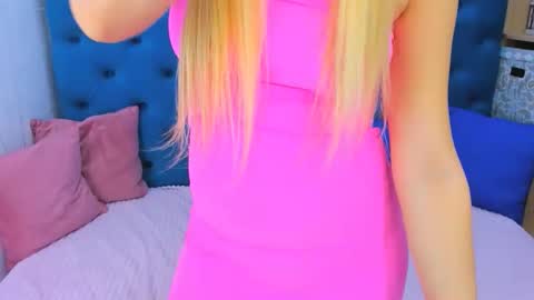 Snapshot of spicypreggo chatting on October 20, 3:07 am Valeri online show from October 20, 3:07 am