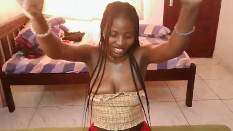 Snapshot of spicysashaa chatting on September 26, 3:43 am spicysashaa online show from September 26, 3:43 am