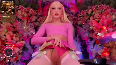 Snapshot of spicysluts chatting on February 5, 3:22 am Alison Sharon online show from February 5, 3:22 am