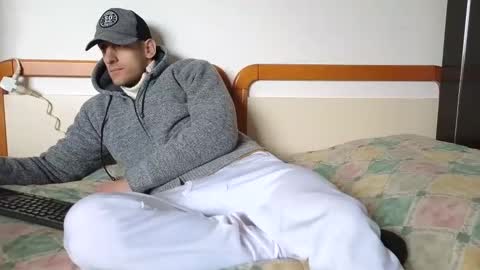 Snapshot of spider_0090 chatting on January 29, 10:58 am Marco. When Im offline you can view premium content in bio online show from January 29, 10:58 am