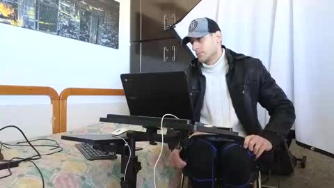 Snapshot of spider_0090 chatting on February 5, 9:36 am Marco. When Im offline you can view premium content in bio online show from February 5, 9:36 am