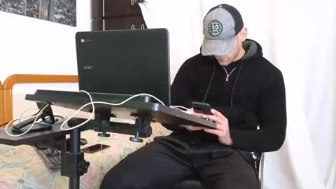 Snapshot of spider_0090 chatting on February 11, 10:59 am Marco. When Im offline you can view premium content in bio online show from February 11, 10:59 am