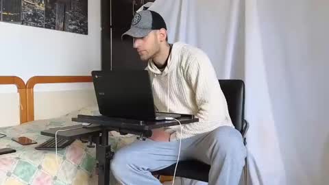 Snapshot of spider_0090 chatting on February 14, 8:42 am Marco. When Im offline you can view premium content in bio online show from February 14, 8:42 am