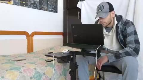 Snapshot of spider_0090 chatting on February 17, 11:02 am Marco. When Im offline you can view premium content in bio online show from February 17, 11:02 am