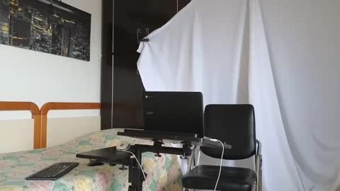 Snapshot of spider_0090 chatting on February 25, 7:52 am Marco. When Im offline you can view premium content in bio online show from February 25, 7:52 am