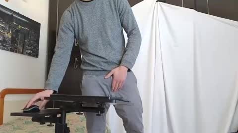 Snapshot of spider_0090 chatting on March 4, 8:24 am Marco. When Im offline you can view premium content in bio online show from March 4, 8:24 am