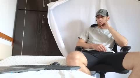 Snapshot of spider_0090 chatting on September 17, 8:27 am Marco. When Im offline you can view premium content in bio online show from September 17, 8:27 am