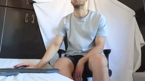 Snapshot of spider_0090 chatting on September 18, 7:43 am Marco. When Im offline you can view premium content in bio online show from September 18, 7:43 am