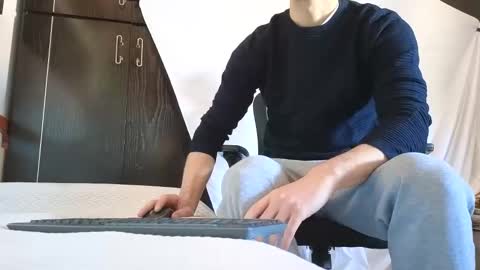 Snapshot of spider_0090 chatting on October 8, 9:29 am Marco. When Im offline you can view premium content in bio online show from October 8, 9:29 am