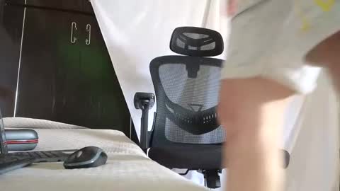 Snapshot of spider_0090 chatting on October 17, 9:23 am Marco. When Im offline you can view premium content in bio online show from October 17, 9:23 am