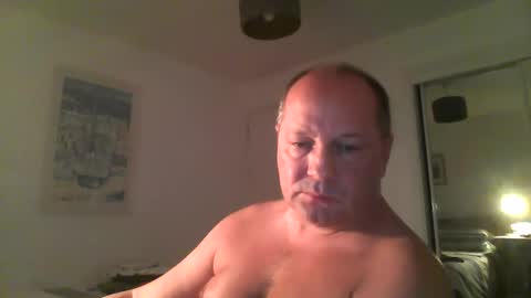 Snapshot of spidey1051a chatting on February 11, 1:51 pm spidey1051a online show from February 11, 1:51 pm