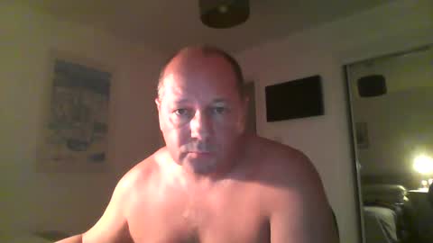 Snapshot of spidey1051a chatting on February 24, 6:47 pm spidey1051a online show from February 24, 6:47 pm