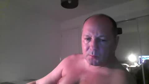 Snapshot of spidey1051a chatting on March 10, 6:56 pm spidey1051a online show from March 10, 6:56 pm