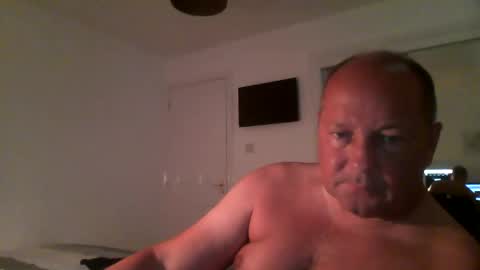 Snapshot of spidey1051a chatting on September 20, 8:59 am spidey1051a online show from September 20, 8:59 am